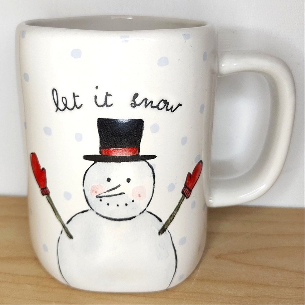 🆕️ Rae Dunn Let It Snow Patterned Mug